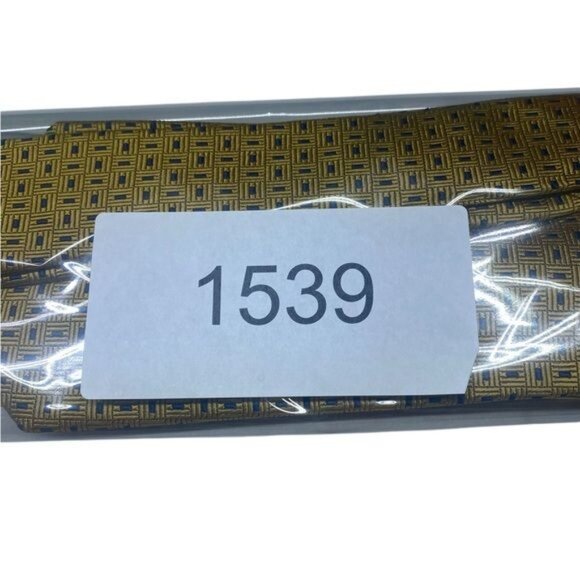 Brooks Brothers Pure Silk Tie Quiet Luxury Old Money Gold Yellow Handmad… - Picture 6 of 6